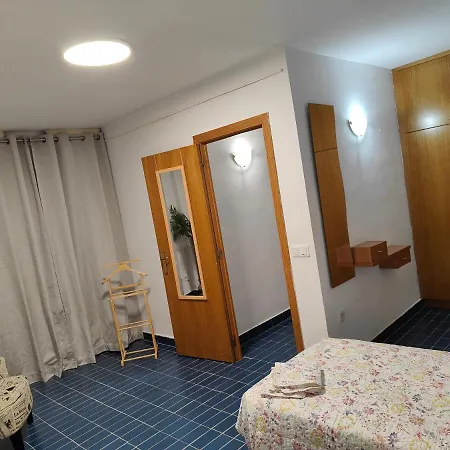 아파트 Av De Sant Francesc 15 Piso 3 *